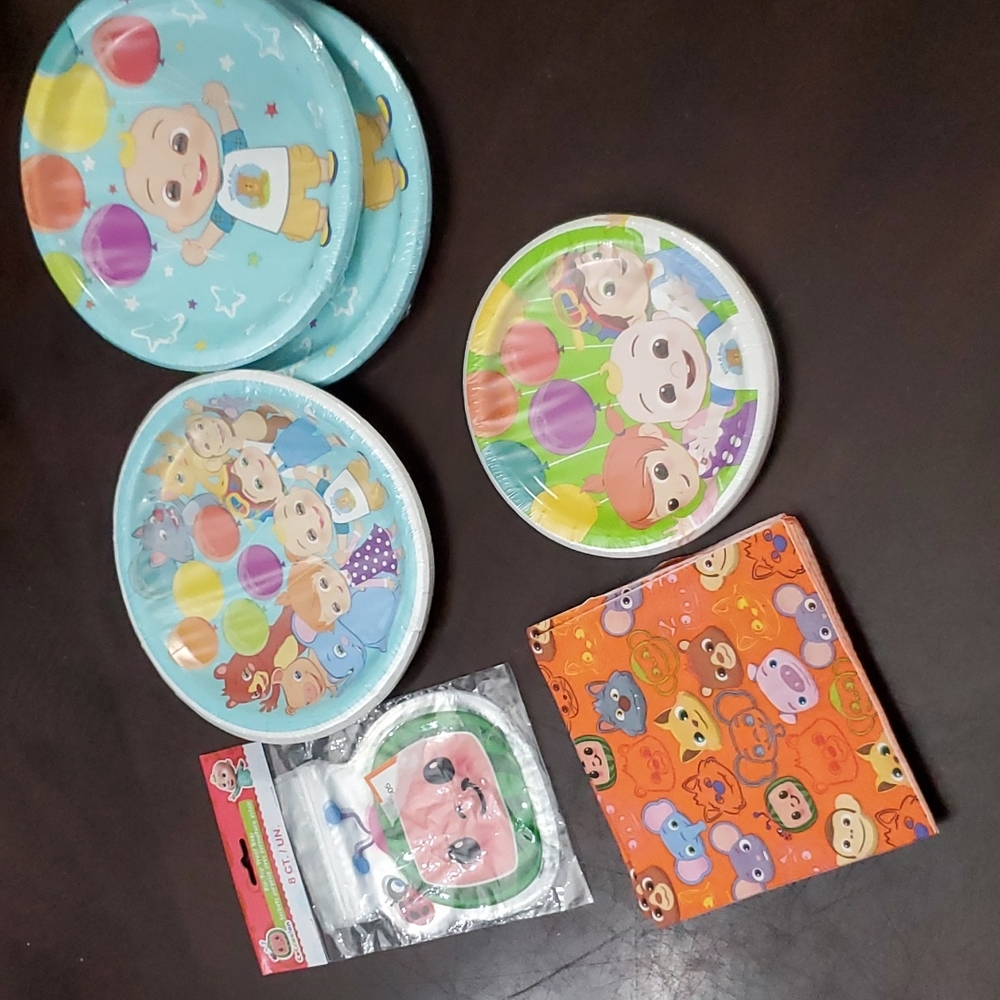 Cocomelon party supplies for 8 guests